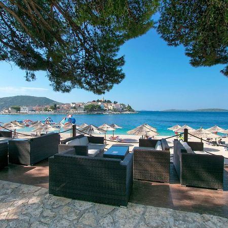 Primošten Apartments Anica المظهر الخارجي الصورة