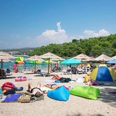 Primošten Apartments Anica المظهر الخارجي الصورة